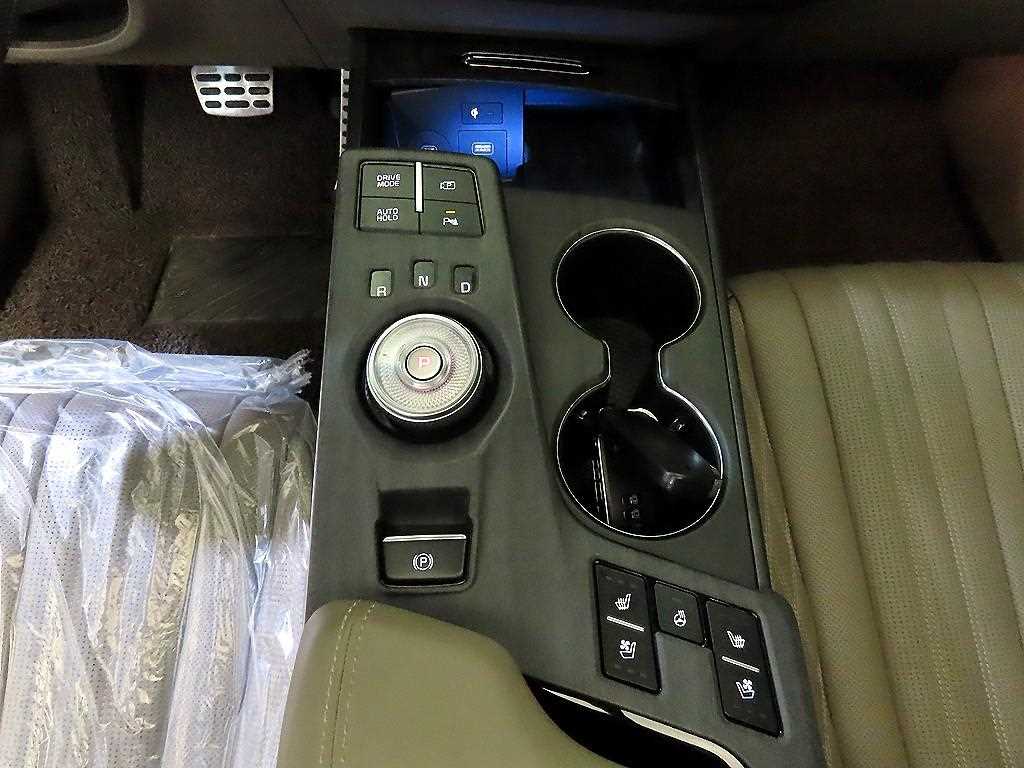 KIA K8 - Vista 12