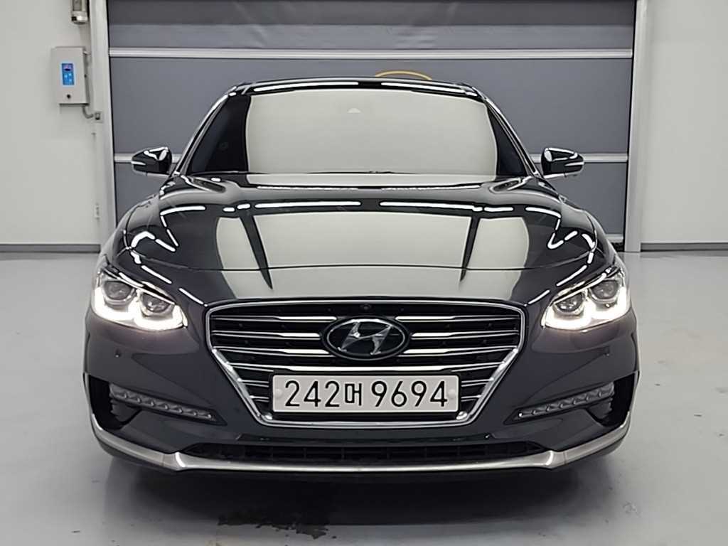 HYUNDAI Grandeur - Vista 2
