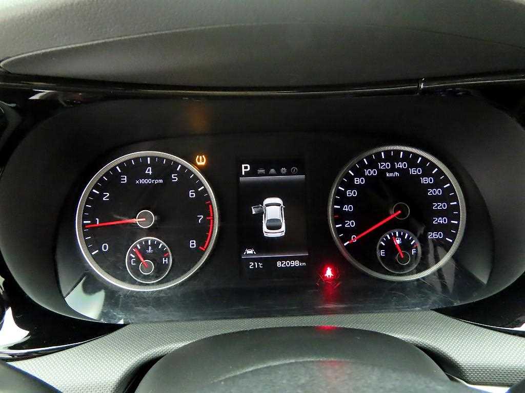 KIA K5 - Vista 6