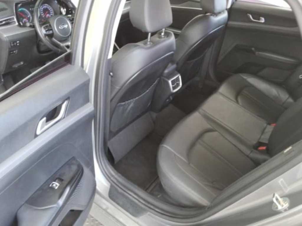KIA K5 - Vista 10