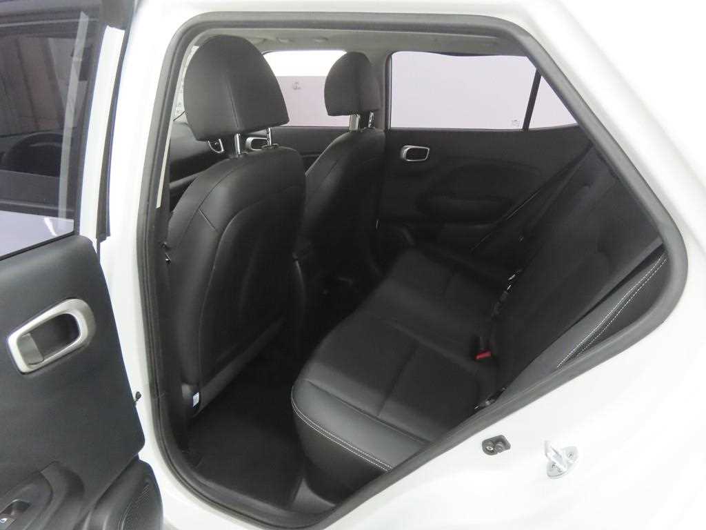 HYUNDAI Venue - Vista 6