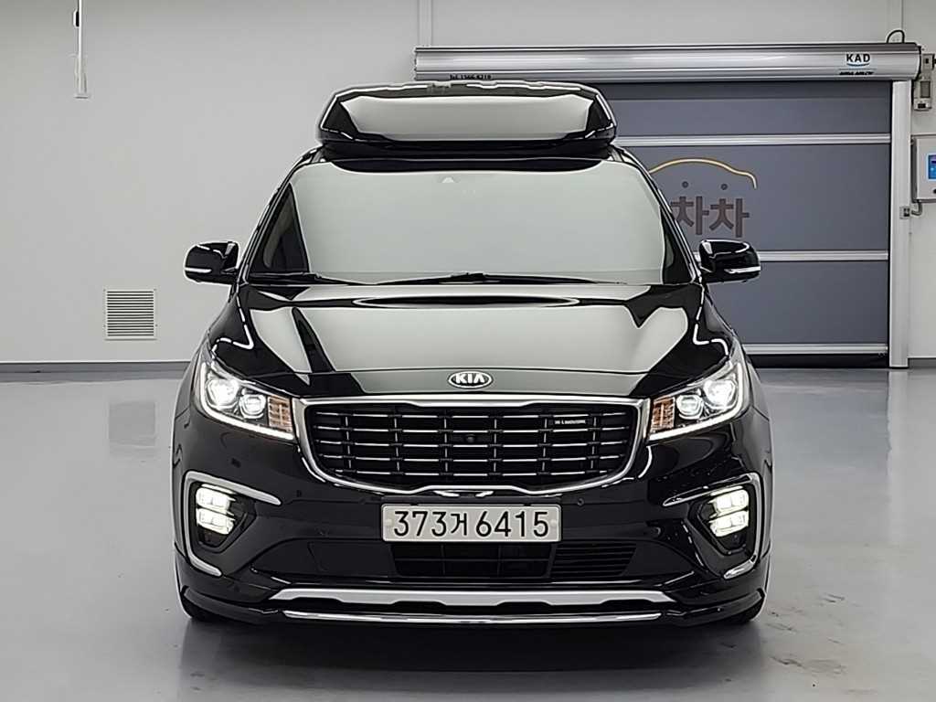 KIA Carnival - Vista 2