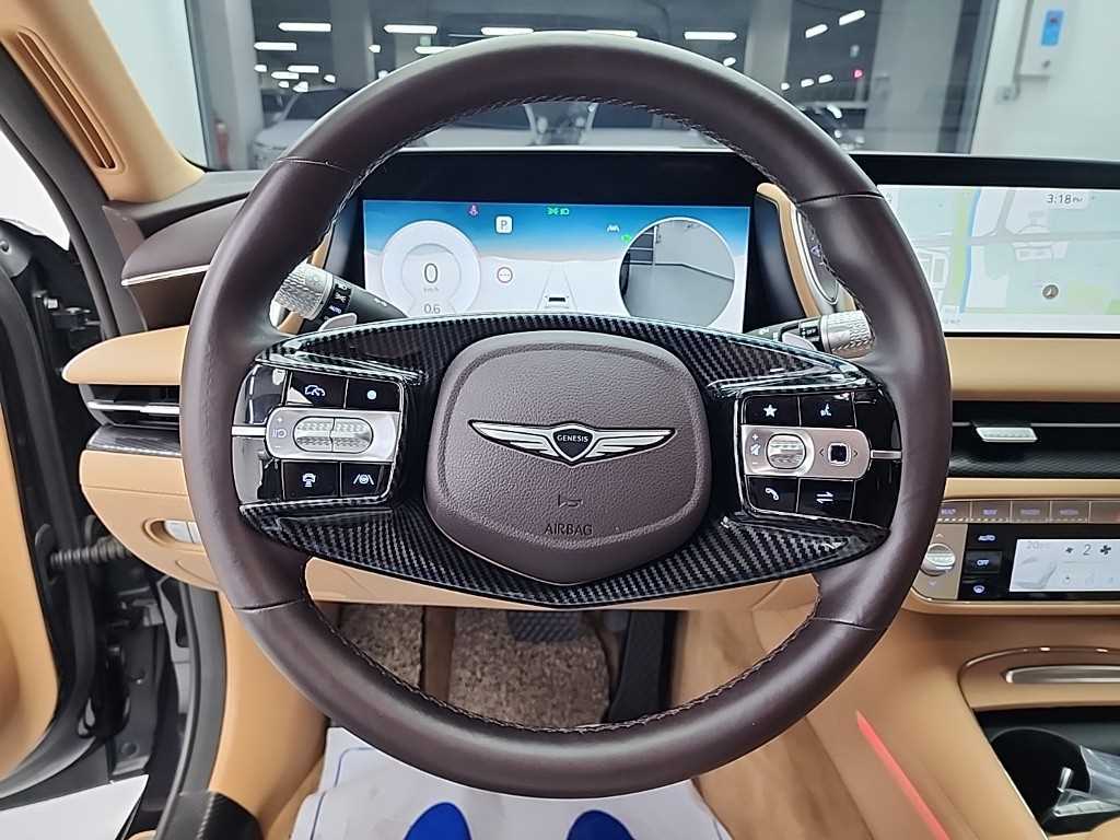 Genesis G90 - Vista 9