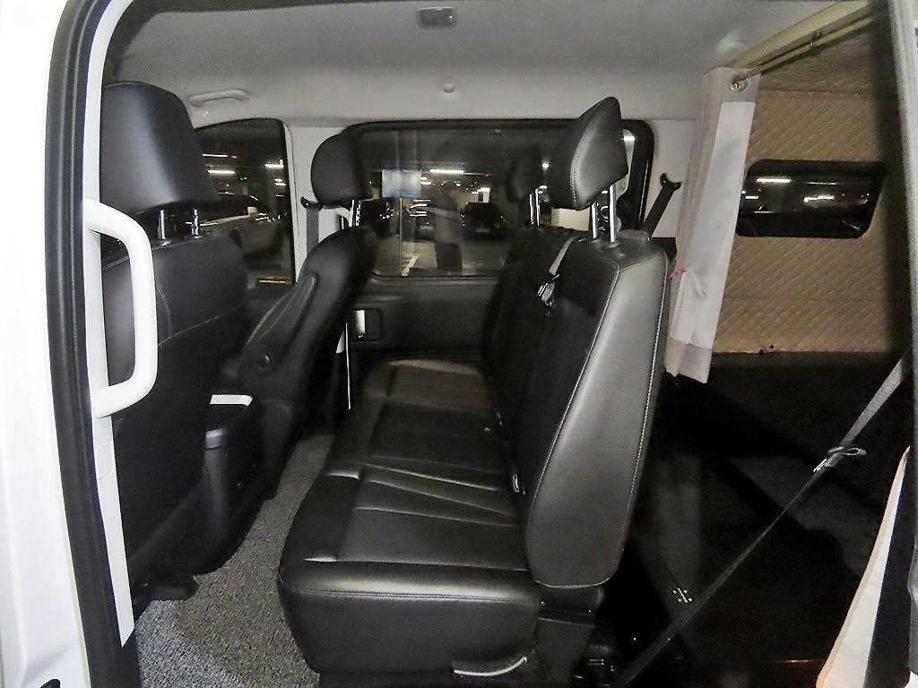HYUNDAI Staria - Vista 3