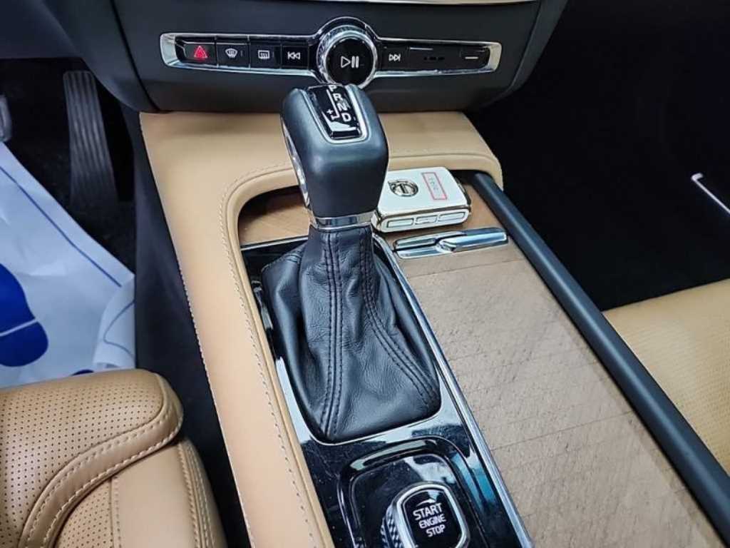 Volvo S90 - Vista 8
