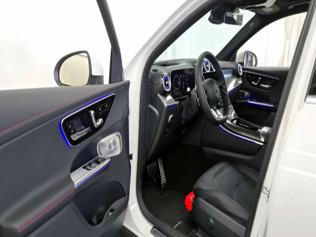 Mercedes Benz GLC Class - Vista 11