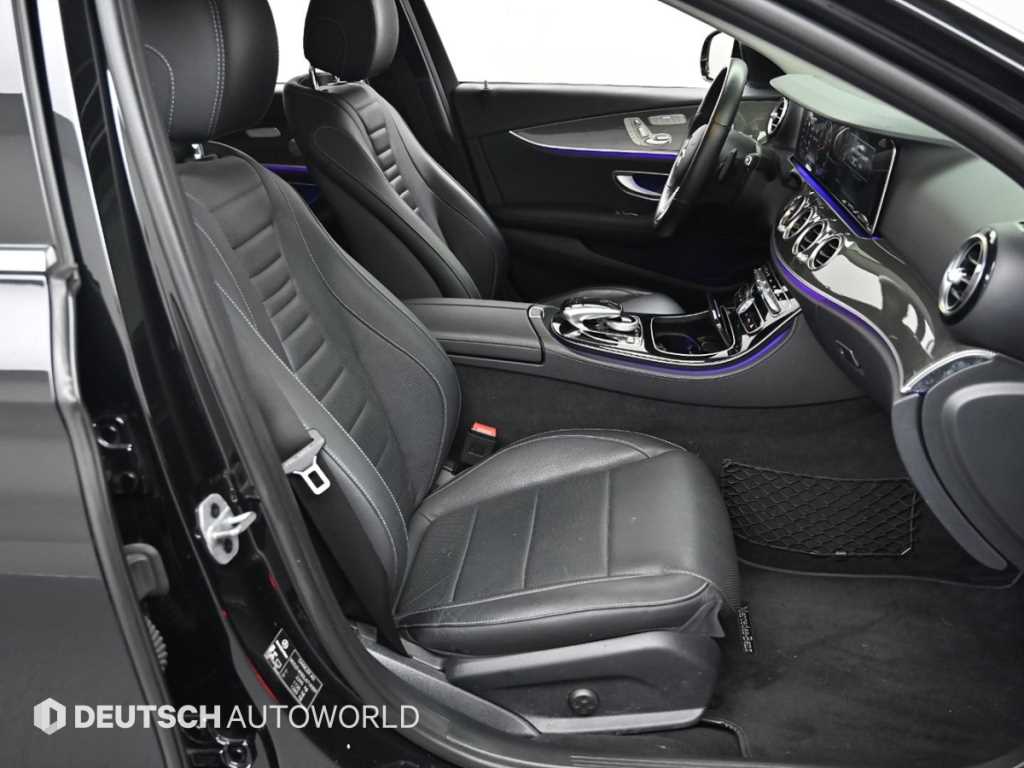 Mercedes Benz E class - Vista 10