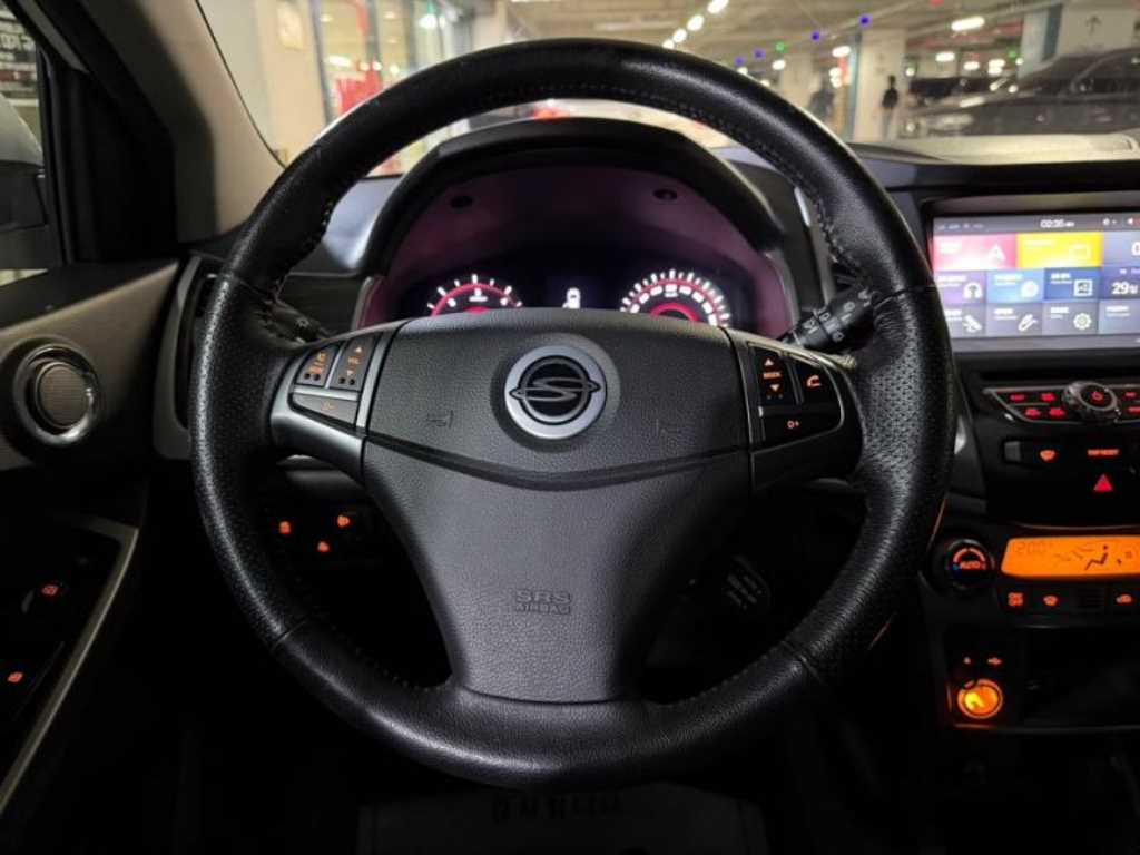 Ssangyong Korando - Vista 8