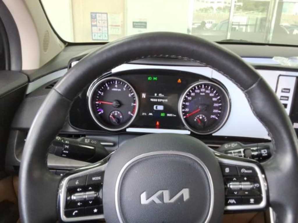 KIA Carnival - Vista 4