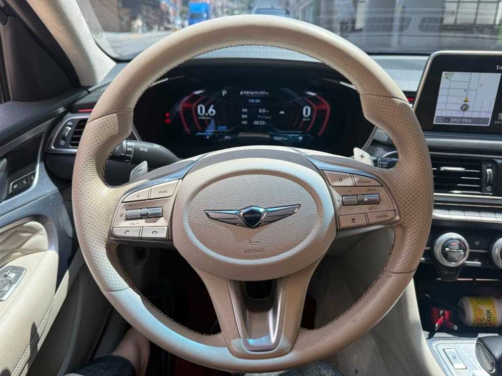 Genesis G70 - Vista 6
