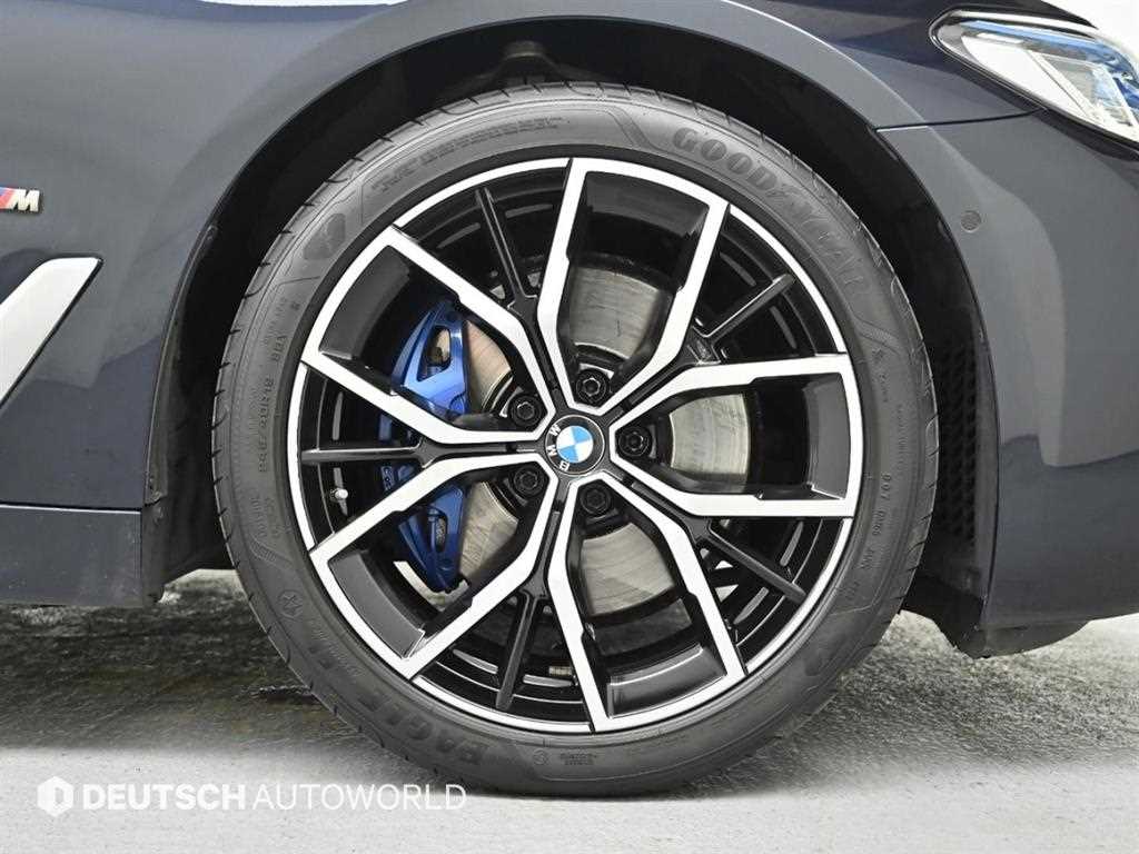 BMW 5 Series - Vista 5