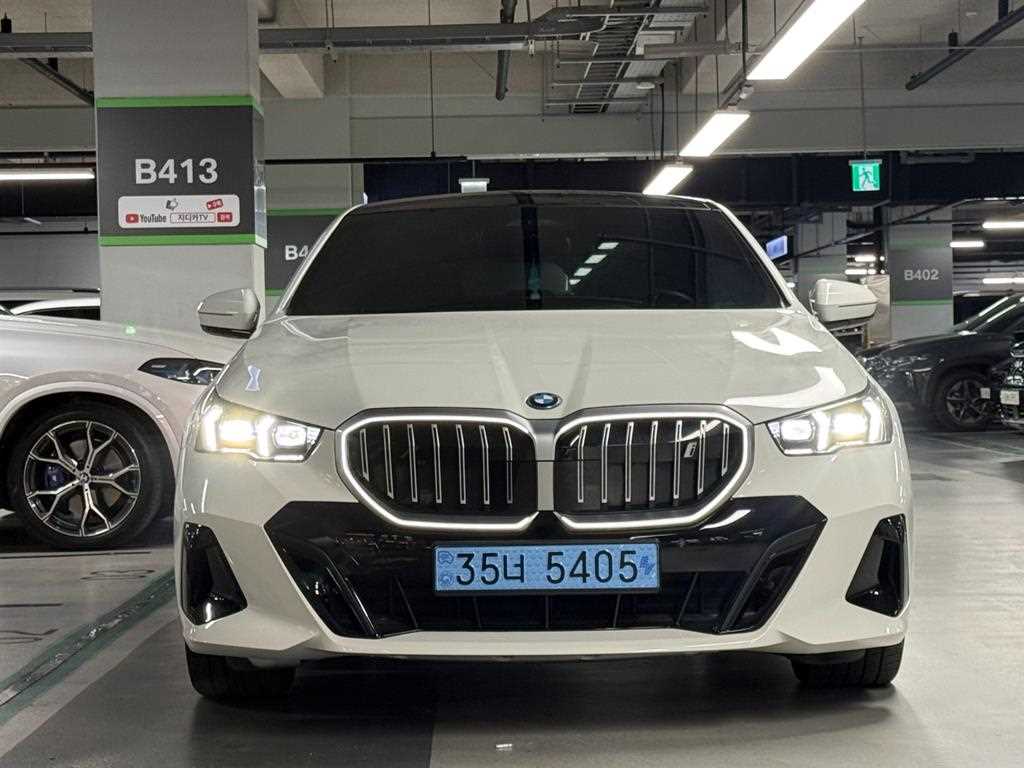 BMW i5 - Vista 2