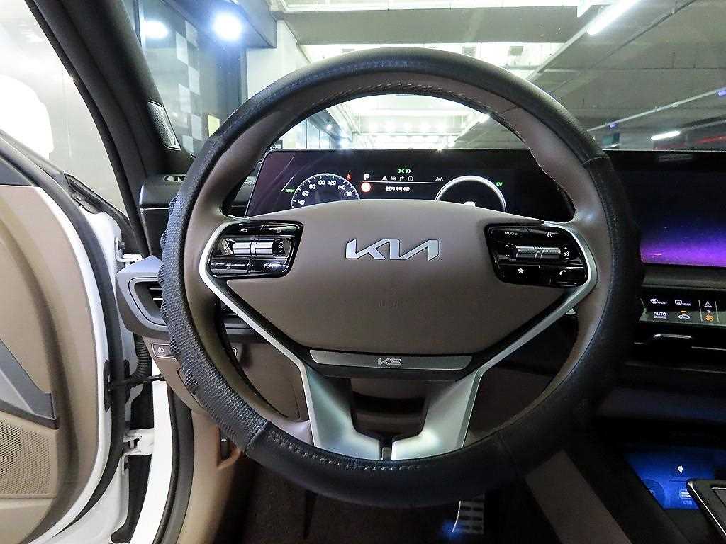 KIA K8 - Vista 8