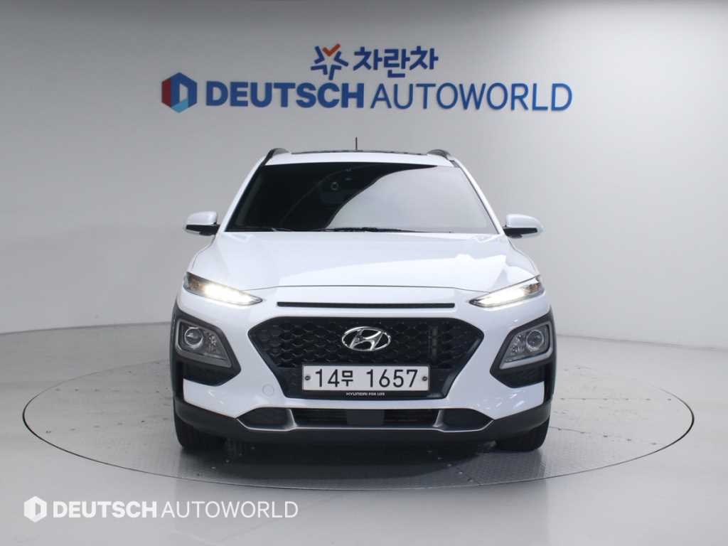 HYUNDAI Kona - Vista 3