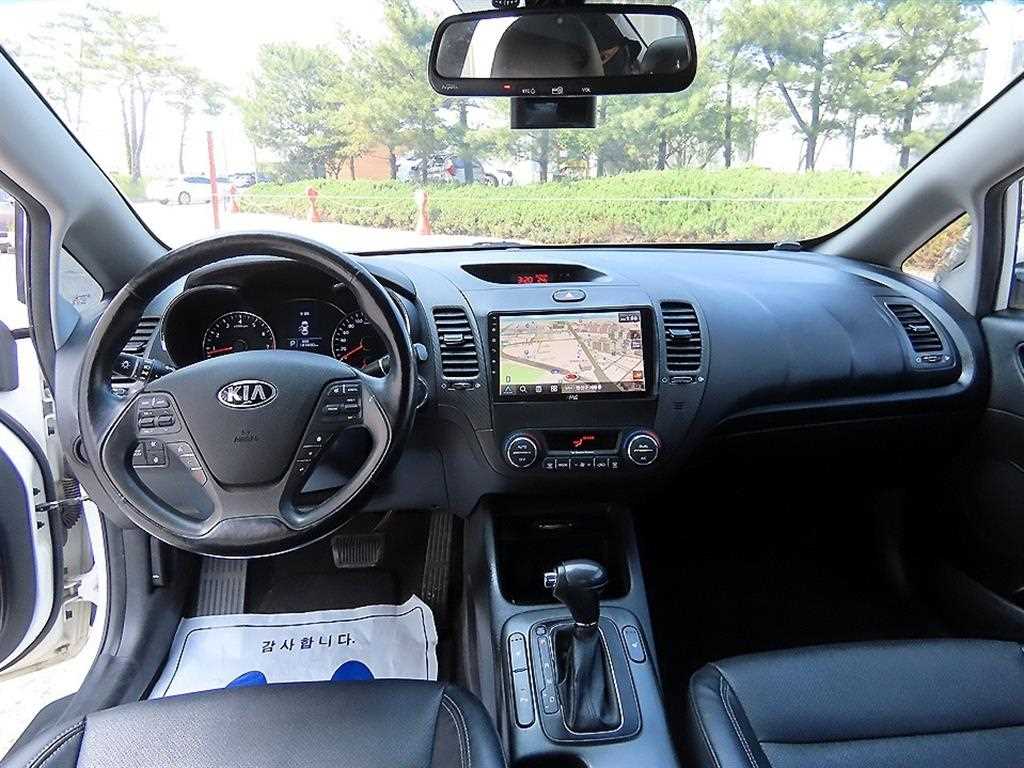 KIA K3 - Vista 7