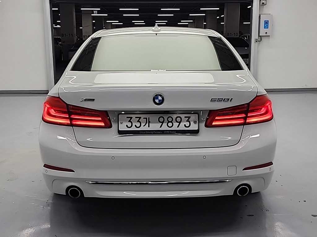 BMW 5 Series - Vista 3