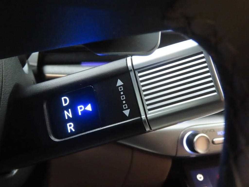 HYUNDAI Grandeur - Vista 12