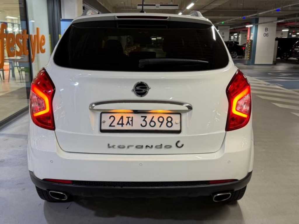 Ssangyong Korando - Vista 5