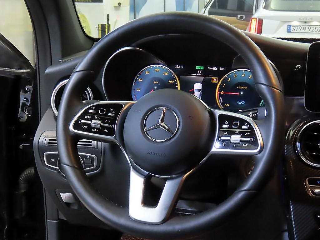 Mercedes Benz GLC Class - Vista 8