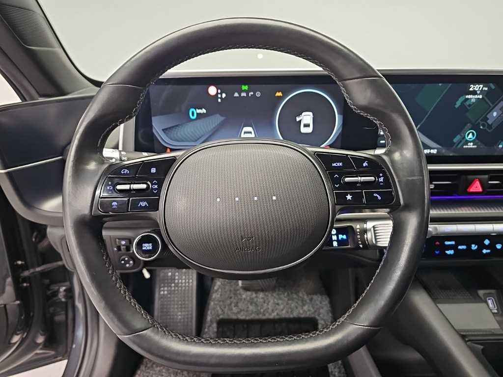 HYUNDAI Ioniq 6 - Vista 9