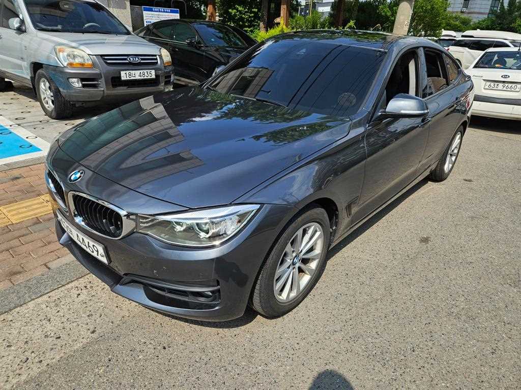 BMW Gran Turismo - Vista 3