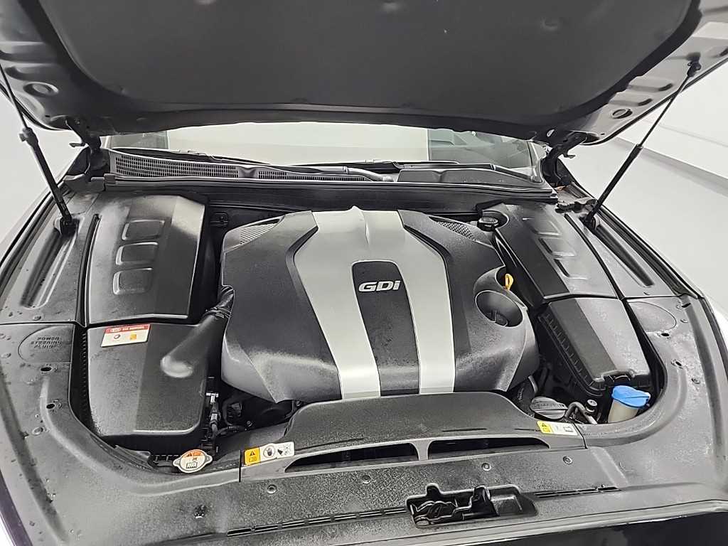 KIA K9 - Vista 5