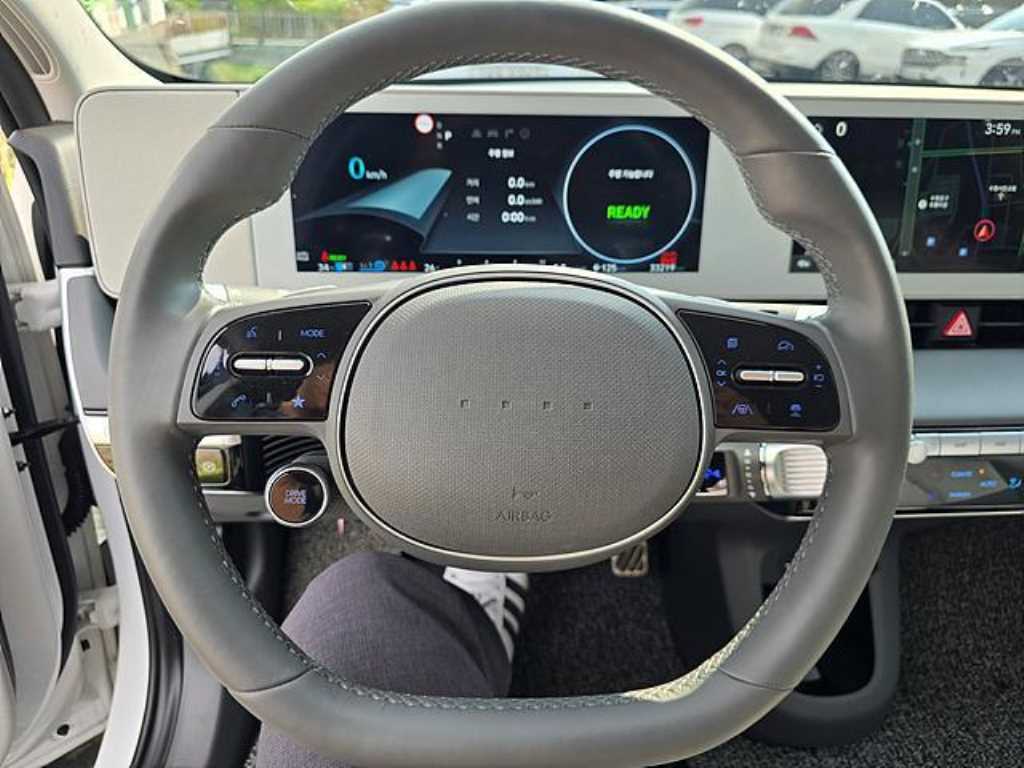 HYUNDAI Ioniq 5 - Vista 8