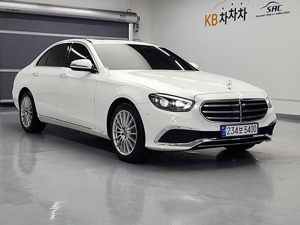 Mercedes Benz E class - Vista 4