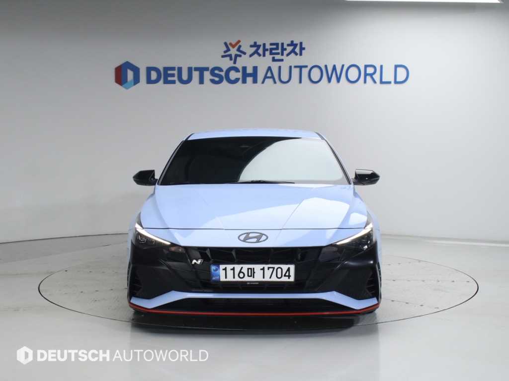 HYUNDAI Avante - Vista 3