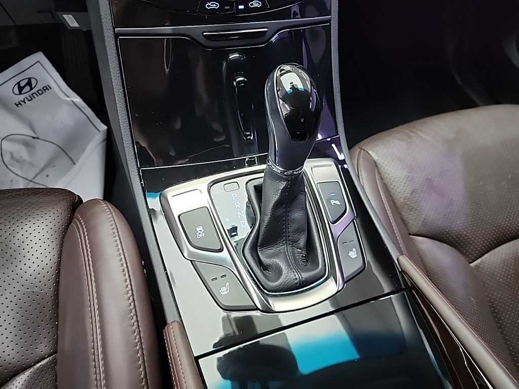 HYUNDAI Grandeur - Vista 8