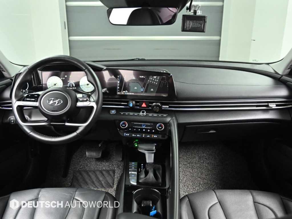 HYUNDAI Avante - Vista 7