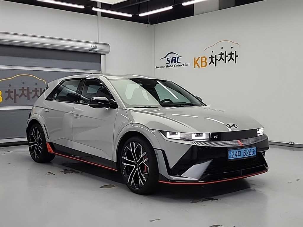 HYUNDAI Ioniq 5 - Vista 4