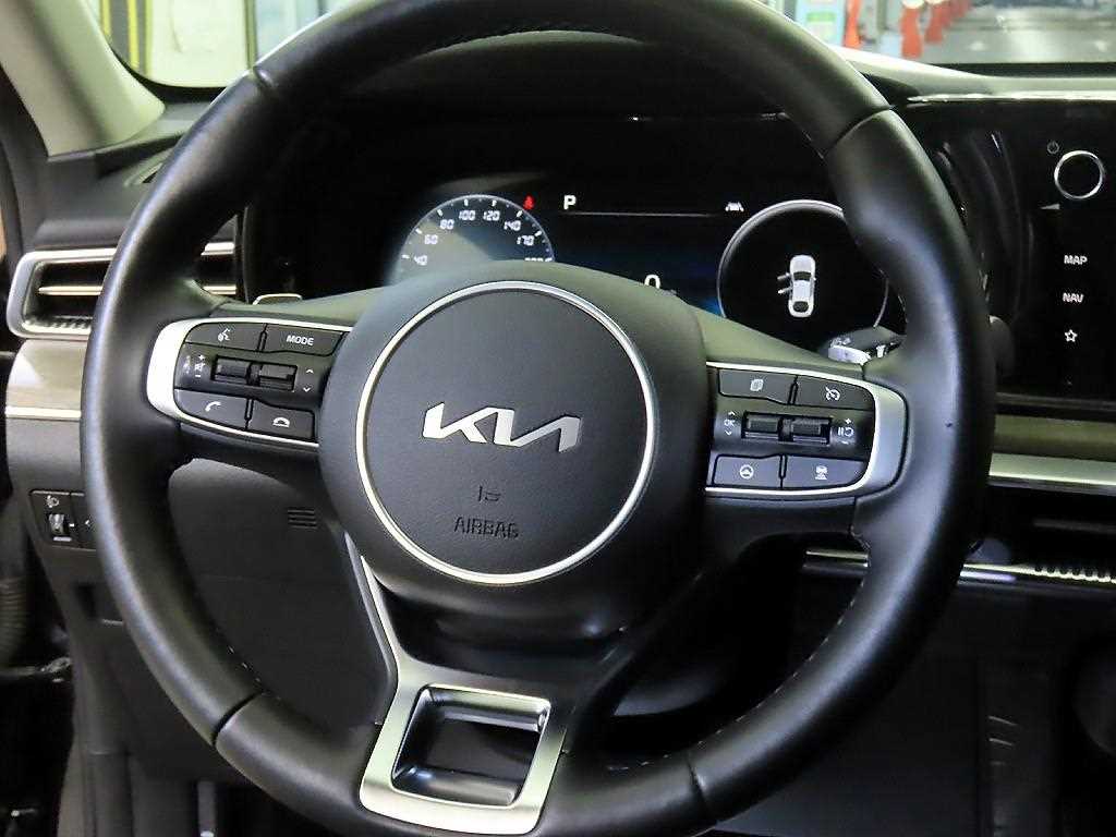 KIA K5 - Vista 8
