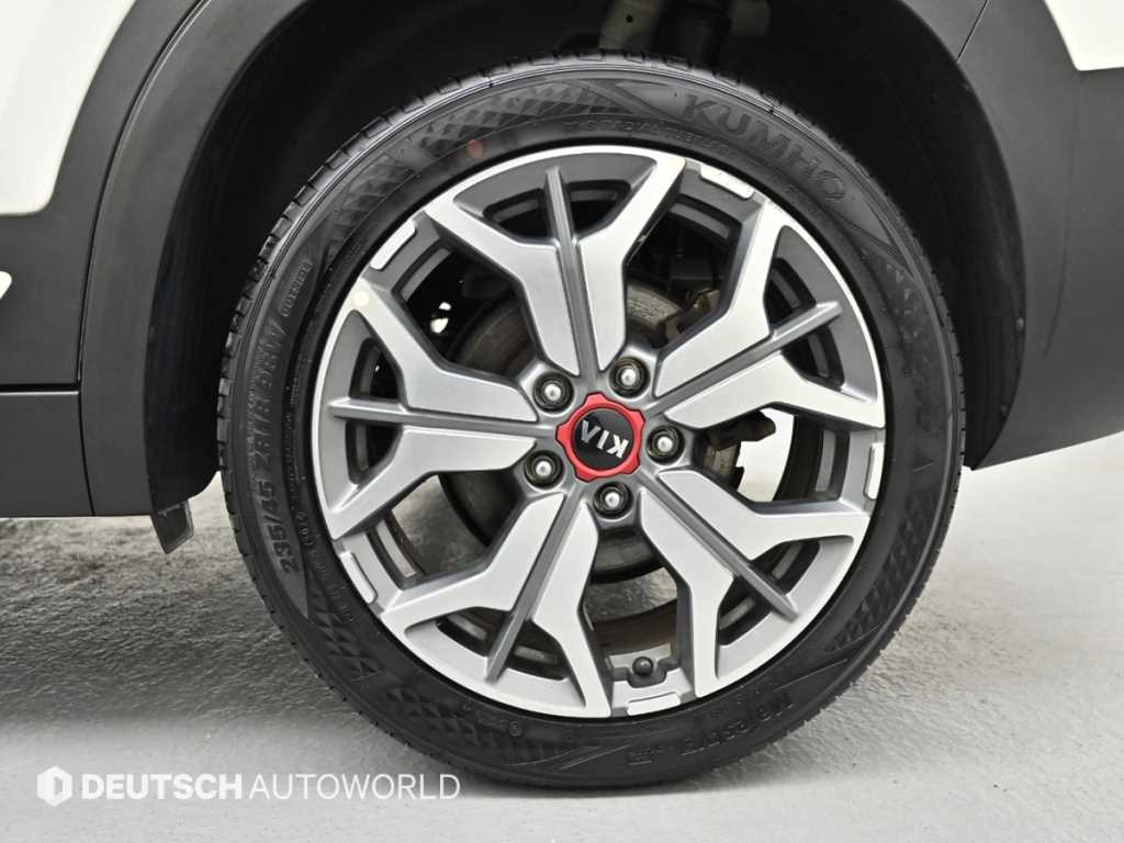 KIA Seltos - Vista 5