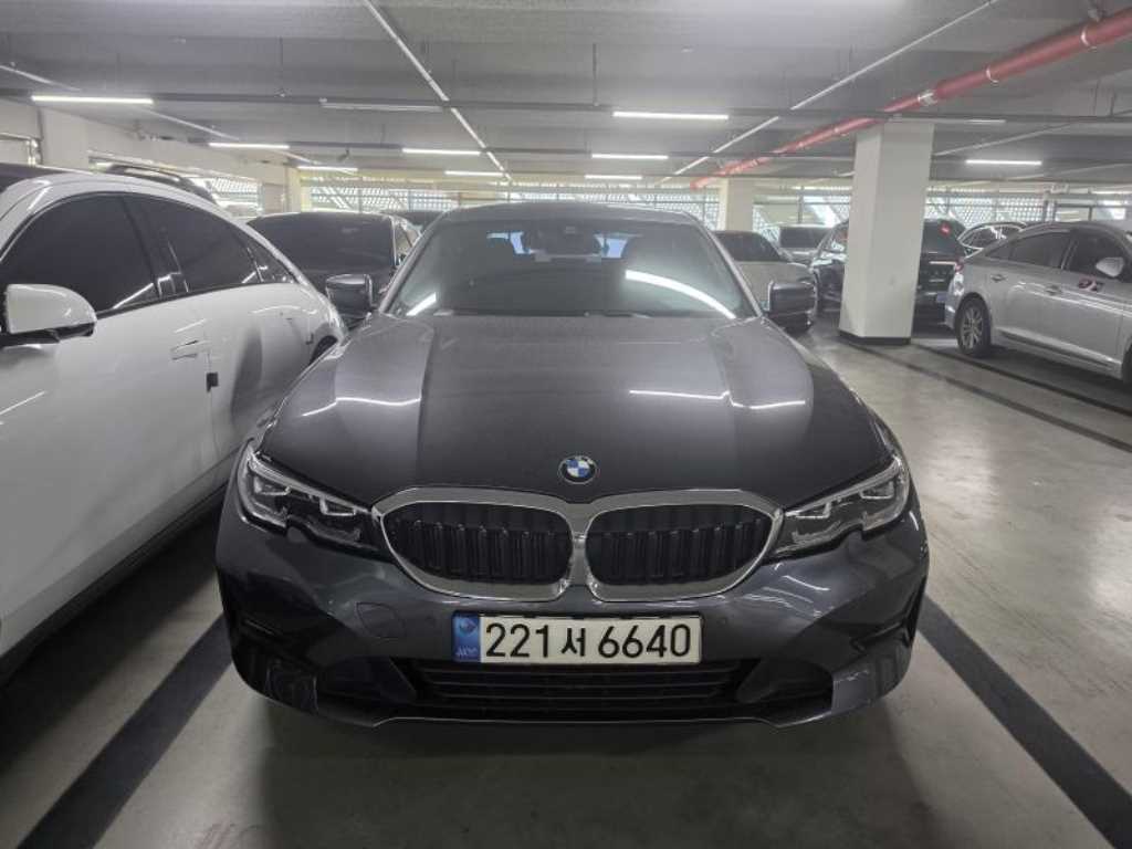 BMW 3 series 2022 Gris - Importación desde Corea - HF Imports Iquique - Foto 1