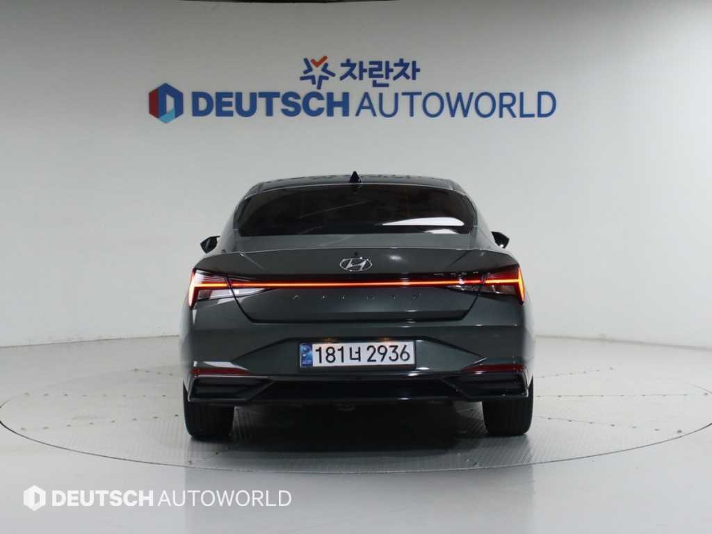 HYUNDAI Avante - Vista 4