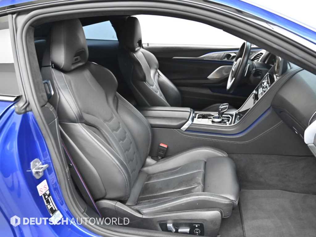 BMW 8 Series - Vista 10