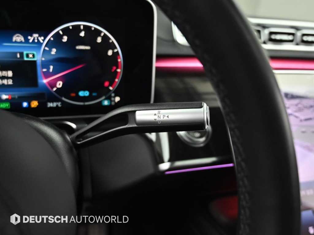 Mercedes Benz S Class - Vista 9