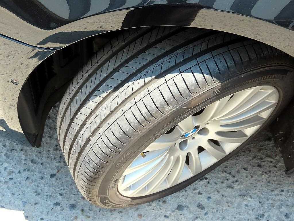 BMW 7 Series 2012 Negro - Importación desde Corea - HF Imports Iquique - Foto 18
