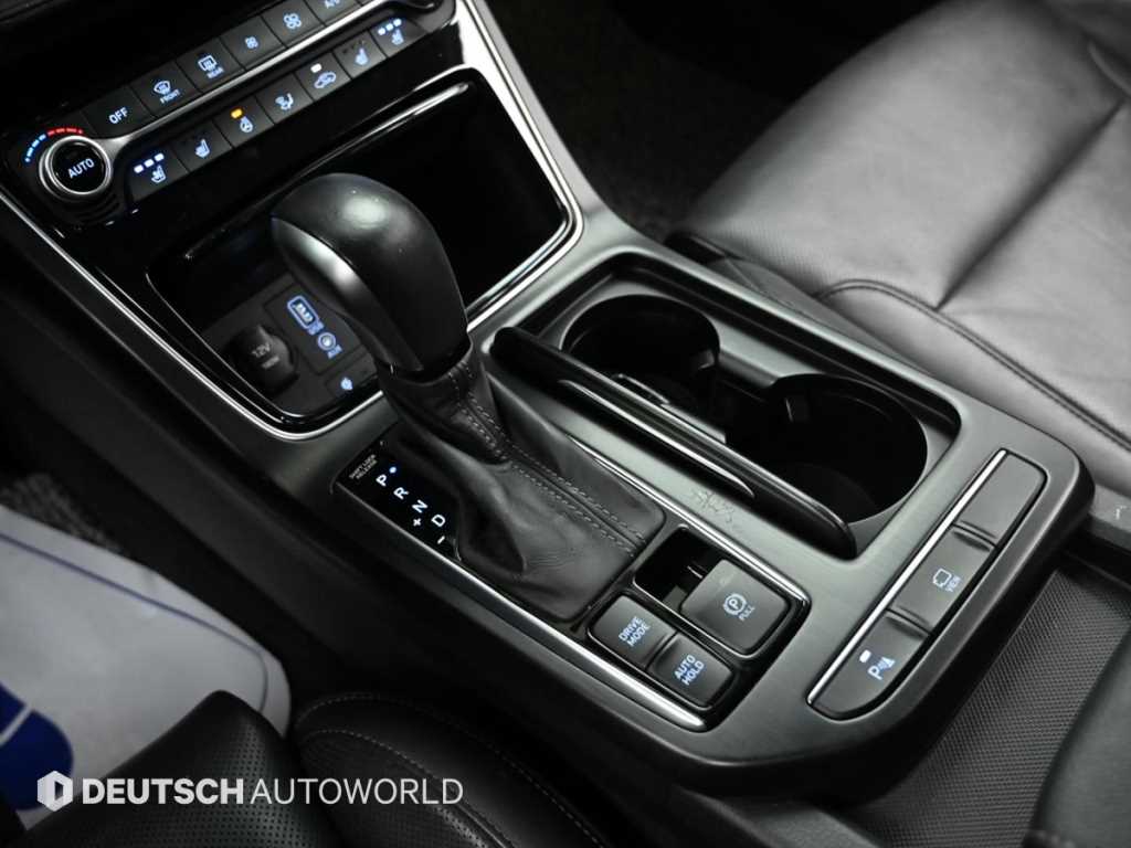 HYUNDAI Grandeur - Vista 9