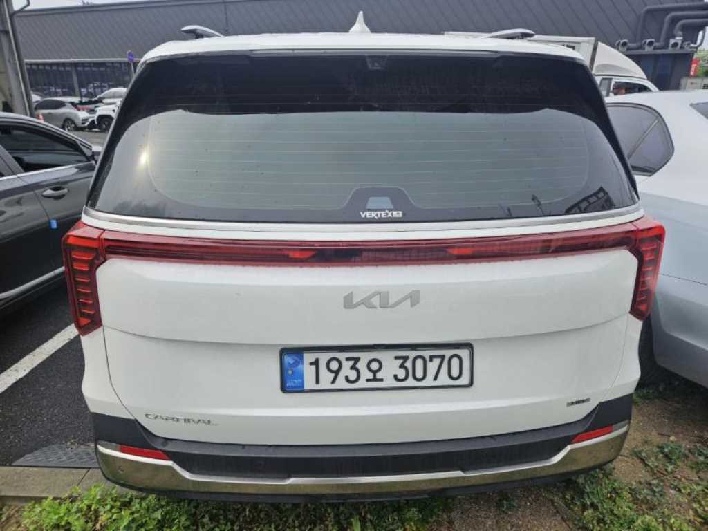 KIA Carnival - Vista 4