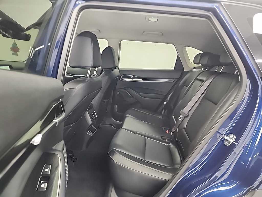 KIA Seltos - Vista 12