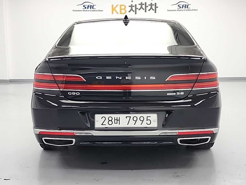 Genesis G90 - Vista 3