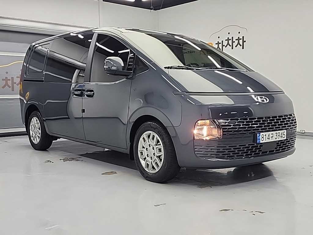 HYUNDAI Staria - Vista 4