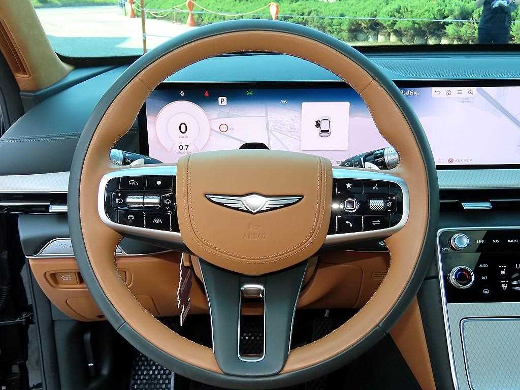 Genesis GV80 - Vista 8