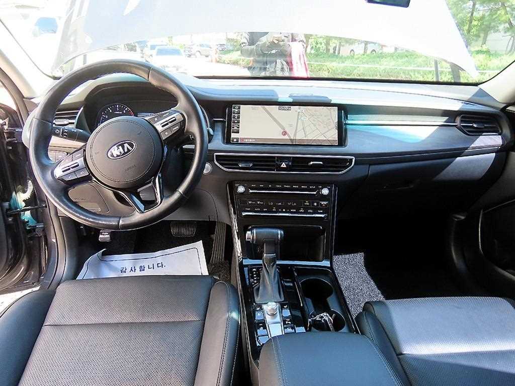 KIA K7 - Vista 7