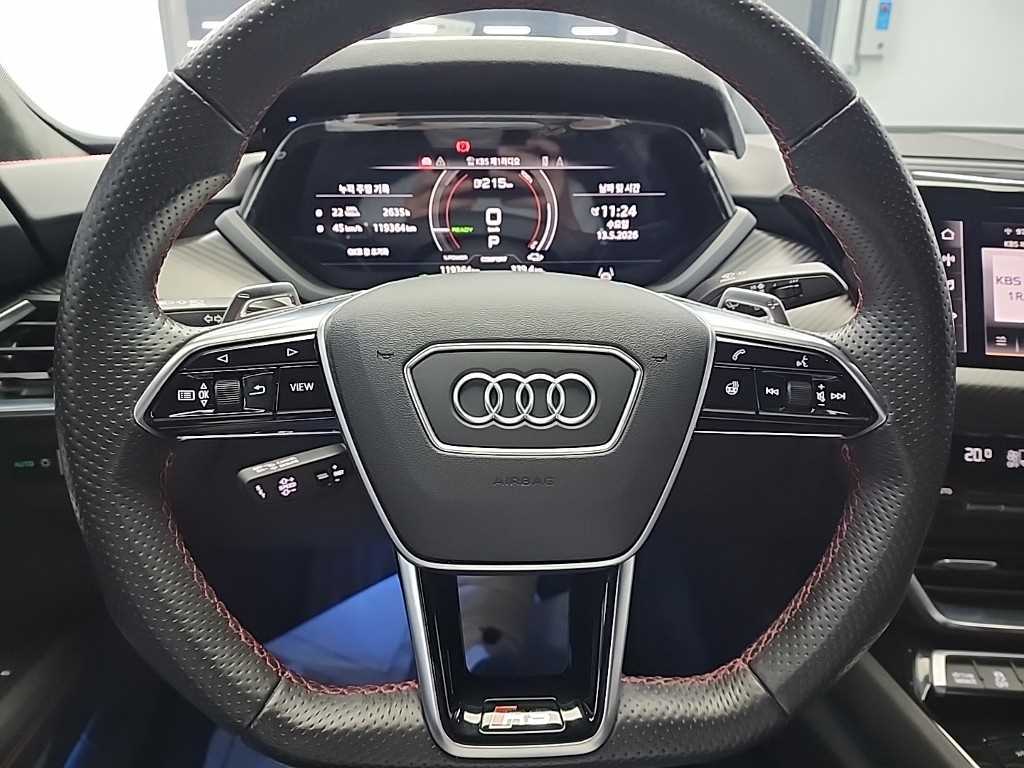 Audi RS e-tron GT - Vista 9