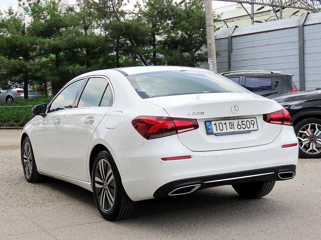 Mercedes Benz A Class - Vista 3