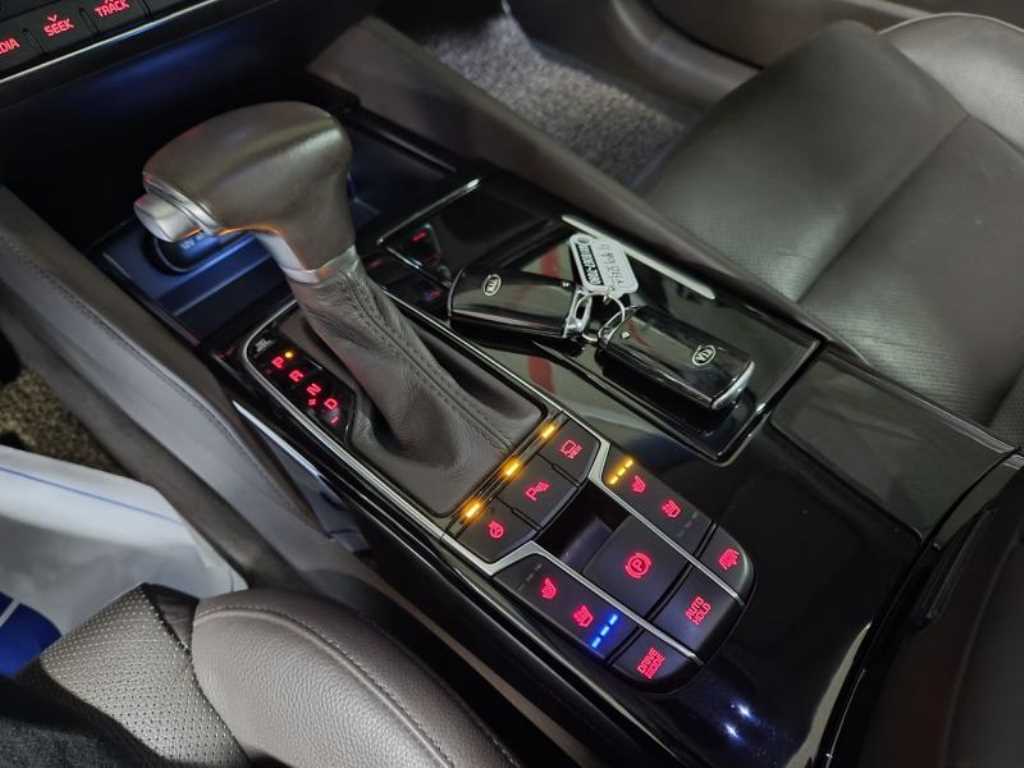KIA K7 - Vista 11