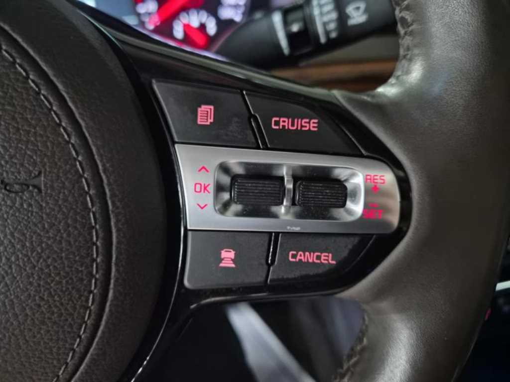 KIA K7 - Vista 7